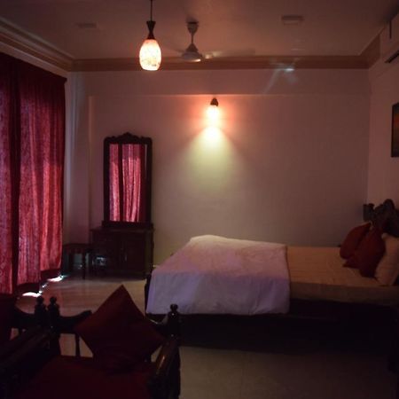 Hotel Murud Marina Exterior foto
